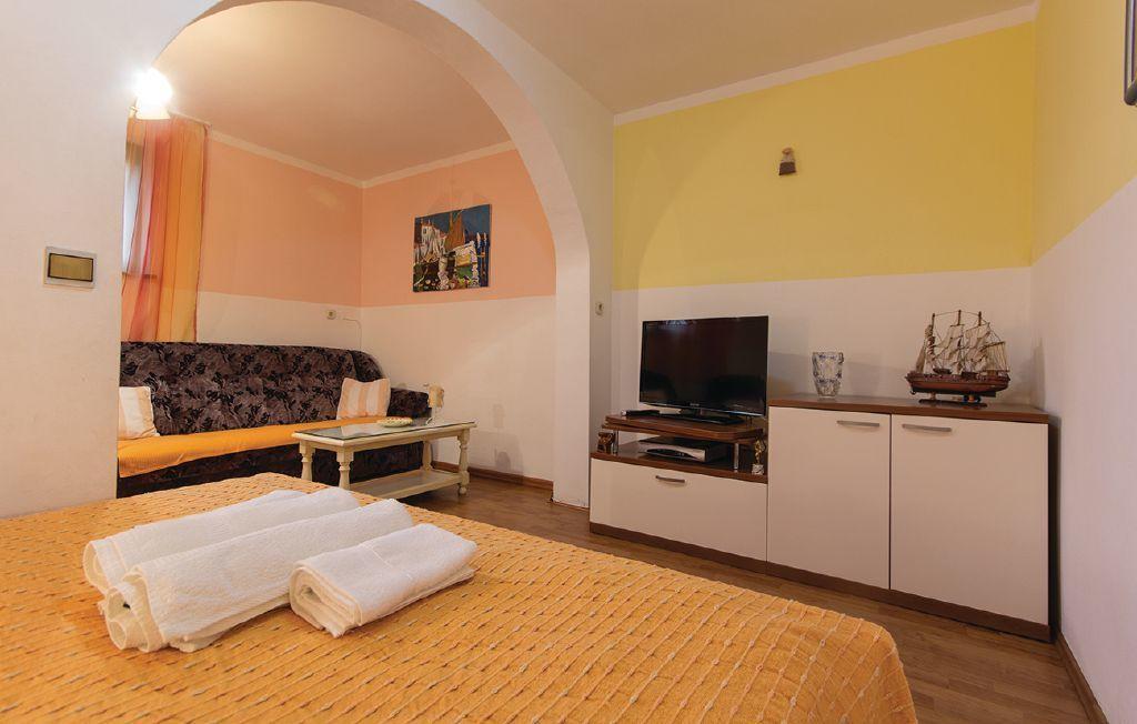 Apartment Zdravko Штинян Екстер'єр фото